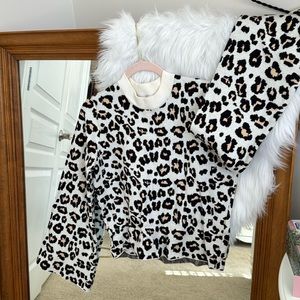 TCEC Sweater cropped